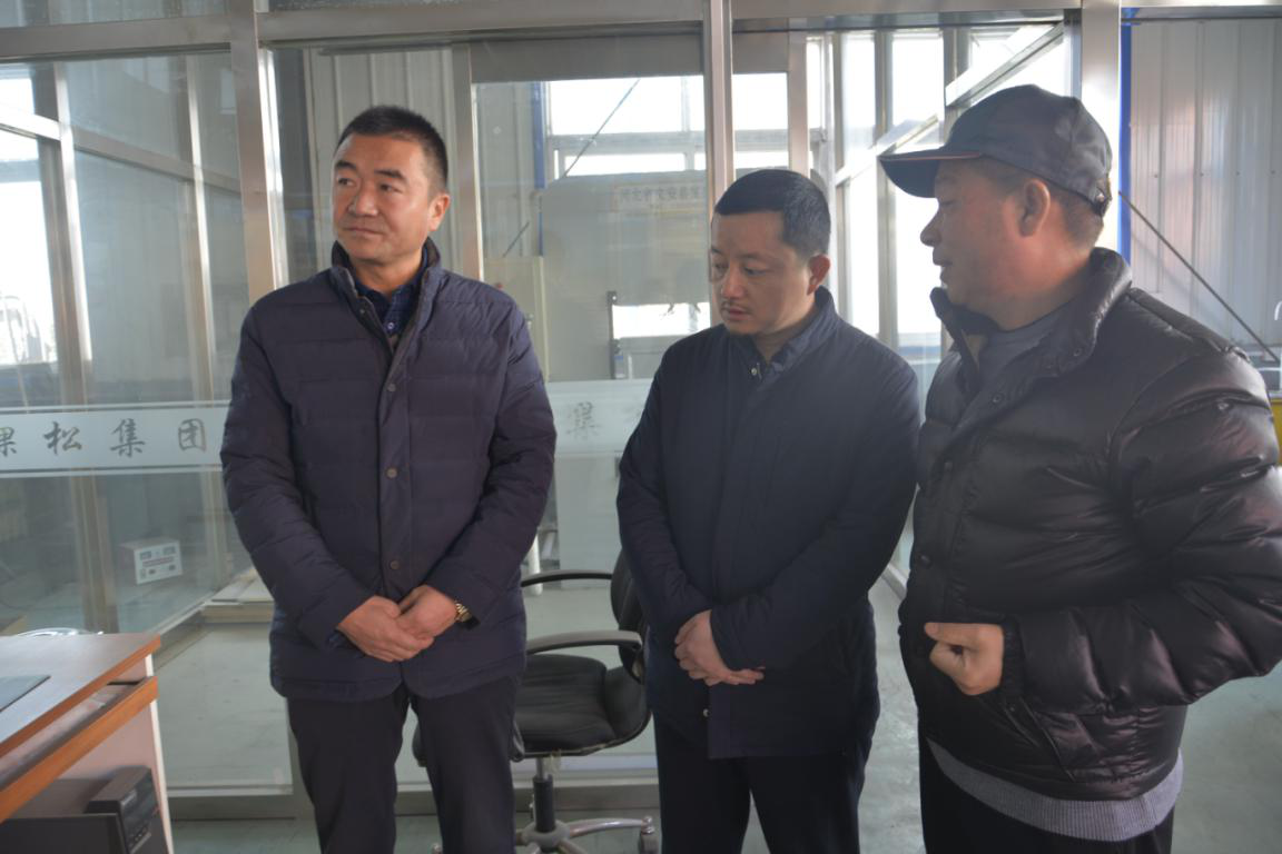 熱烈歡迎蘭州三友木業有限公司領導到五棵松木業參觀考察！