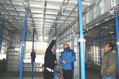 恭賀五棵松鋁模板順利通過世茂地產和北京韓建集團有限公司出廠驗收！